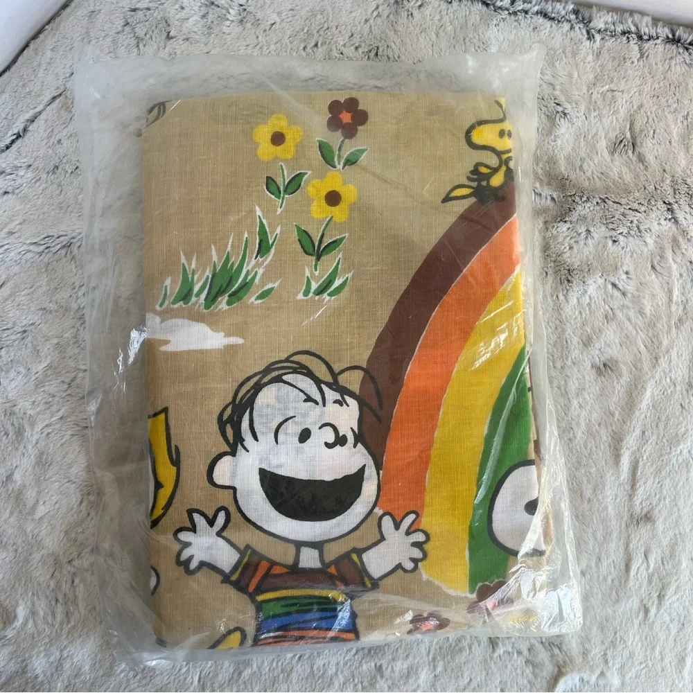 Vtg Snoopy Peanuts Charlie Brown Bedspread Single Bed Coverlet Bedding 70s NWT